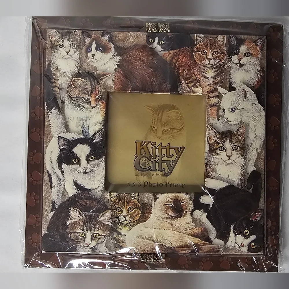 ​Kitty City 3x3 Photo Frame Revelations Cats Kittens Collage Art NIP CUTE!